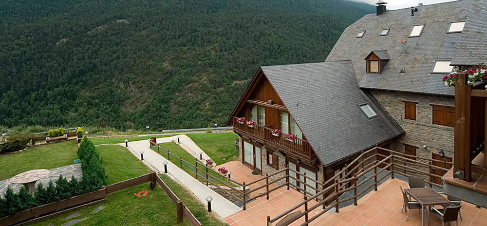 Tierras De Aran Hotell Betlán Eksteriør bilde