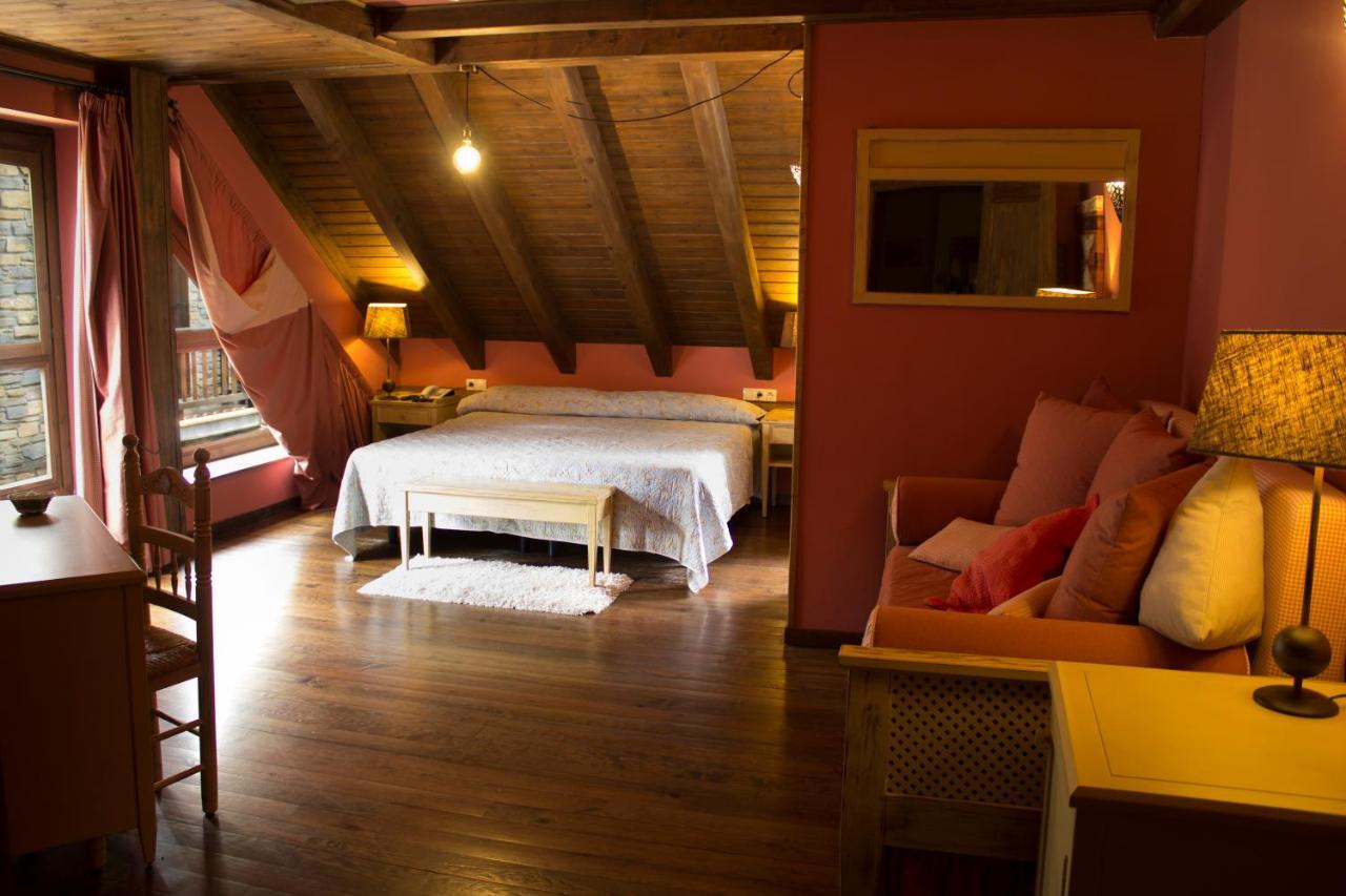 Tierras De Aran Hotell Betlán Eksteriør bilde